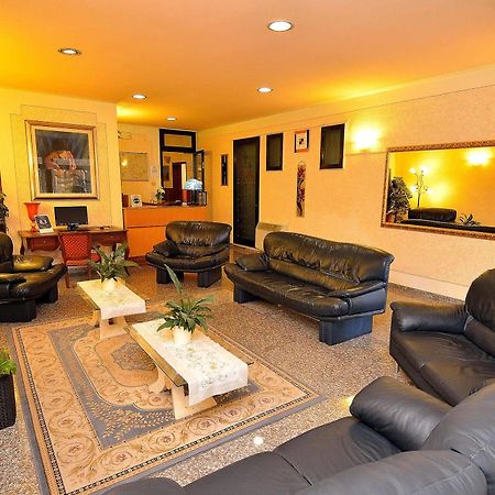 Hotel Amba Alagi マルゲーラ エクステリア 写真